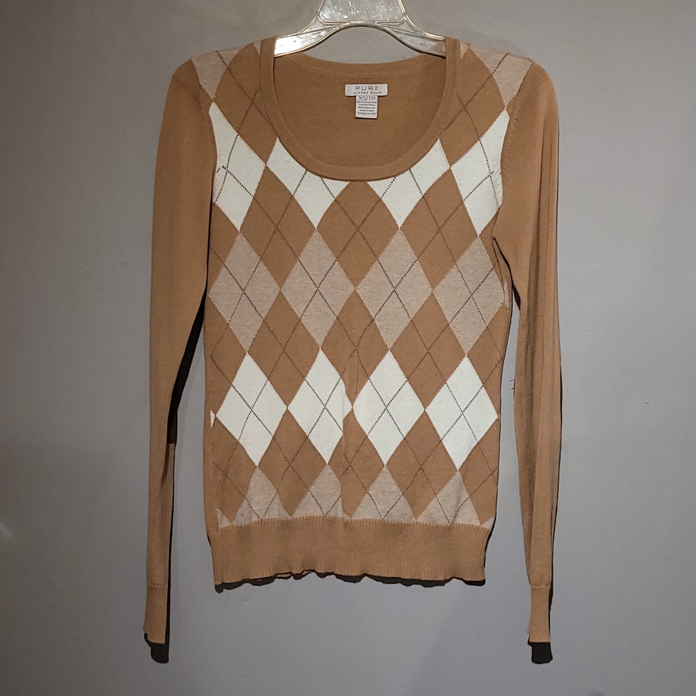 Pure ALFRED SUNG Tan and Cream Argyle Sweater